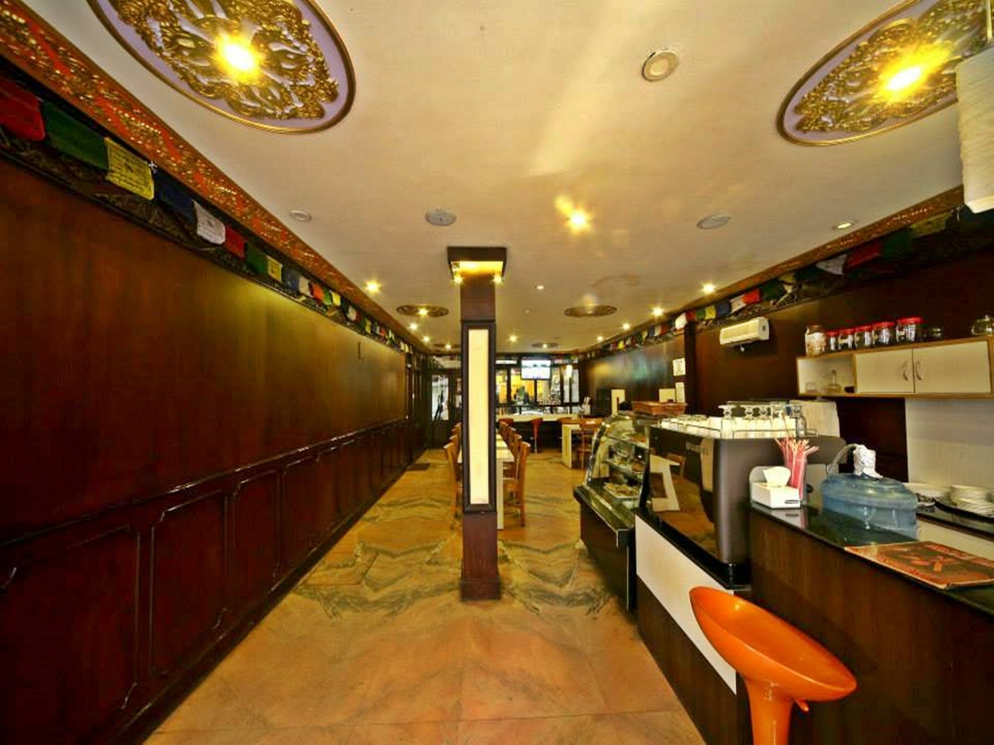 Hotel Pleasure Home Катманду Экстерьер фото